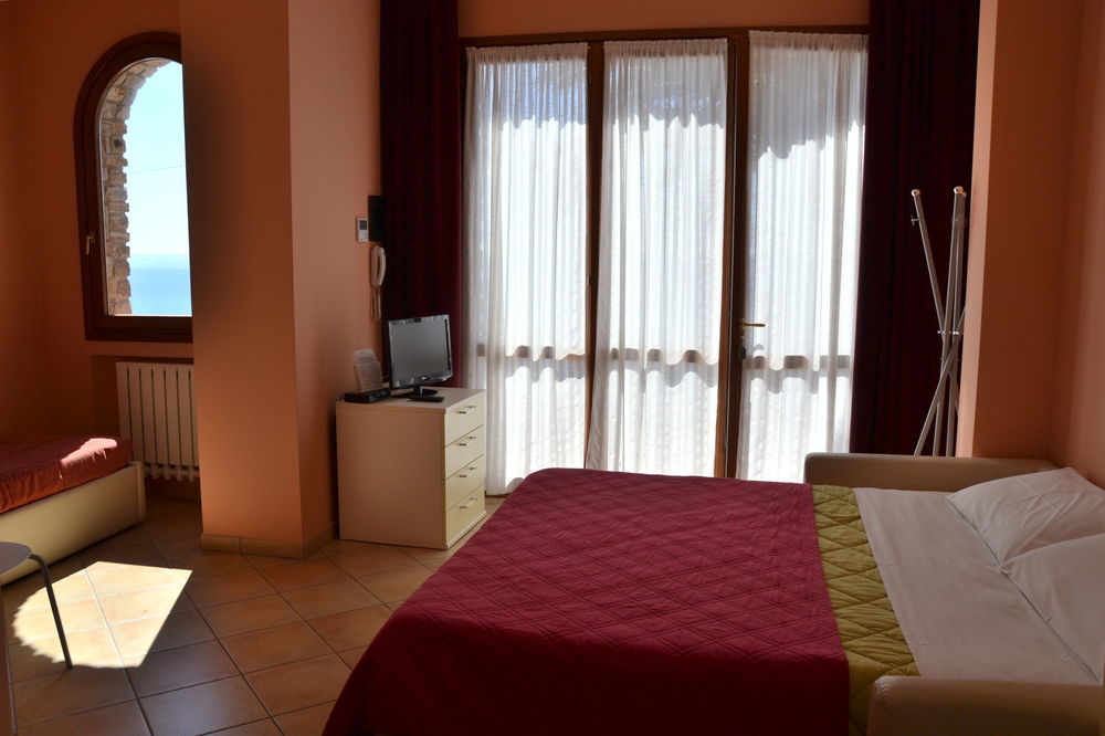 Le Terrazze Appartamenti Vacanze San Remo Exterior foto
