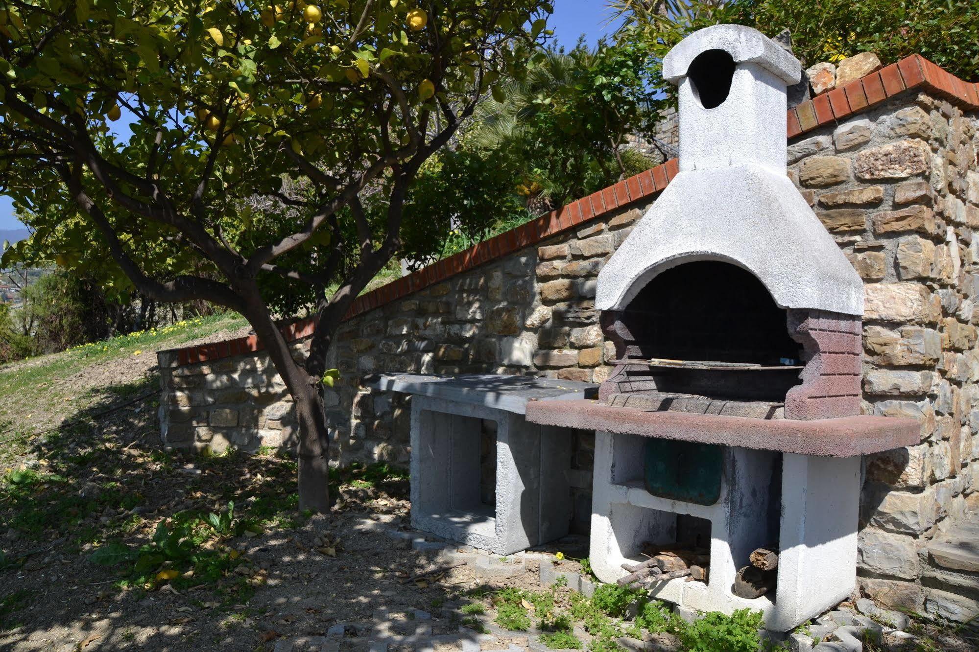 Le Terrazze Appartamenti Vacanze San Remo Exterior foto