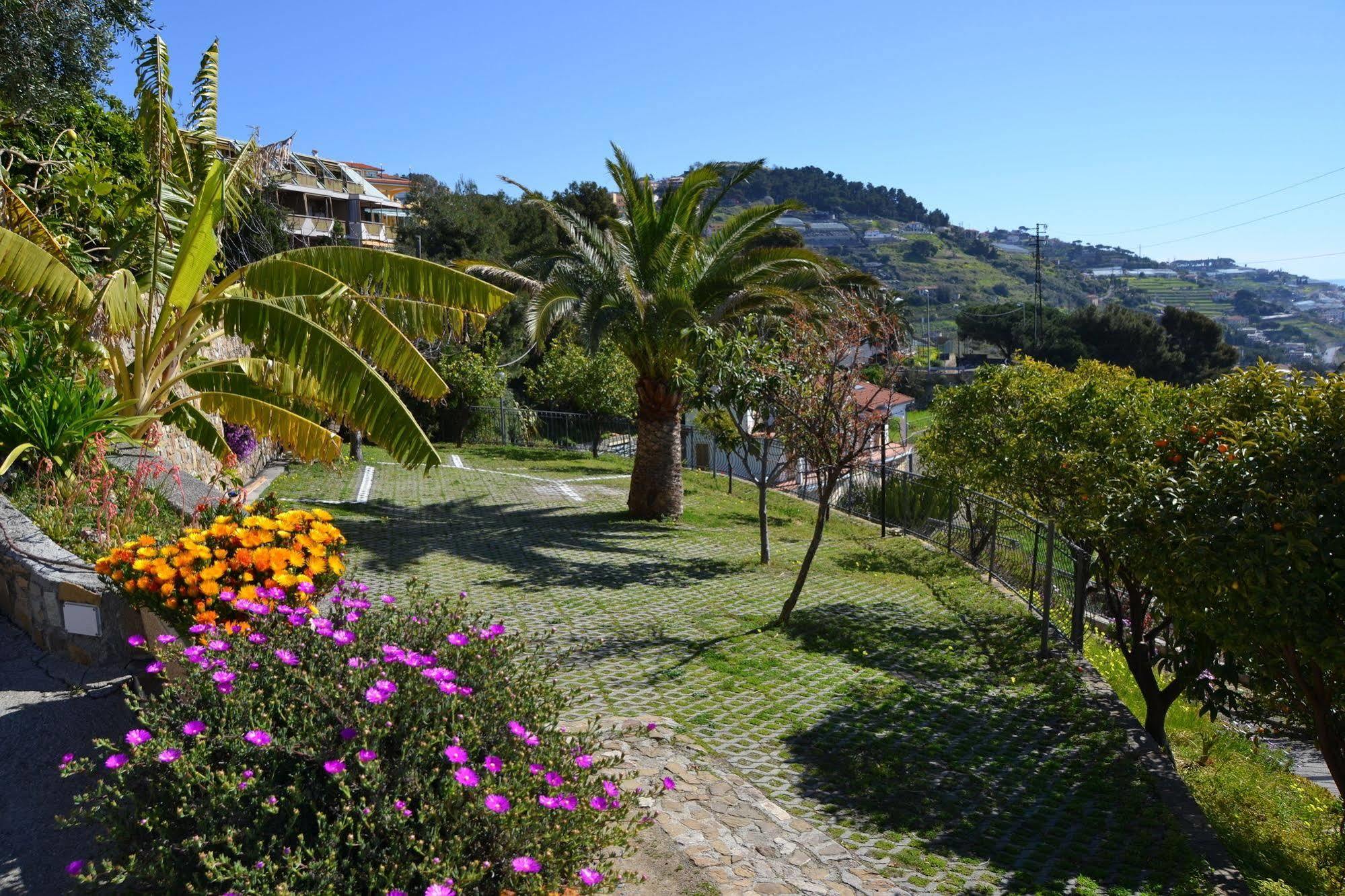 Le Terrazze Appartamenti Vacanze San Remo Exterior foto